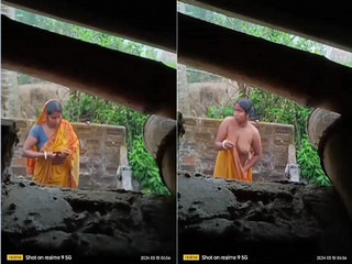 Desi Bhabhi Boobs Video Capture